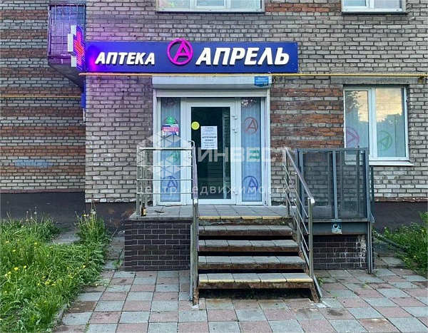 Торговые помещения, 42 кв.м., Россия,  Мурманская область,  Кольский район,  Кола г.,  Андрусенко ул., 1
